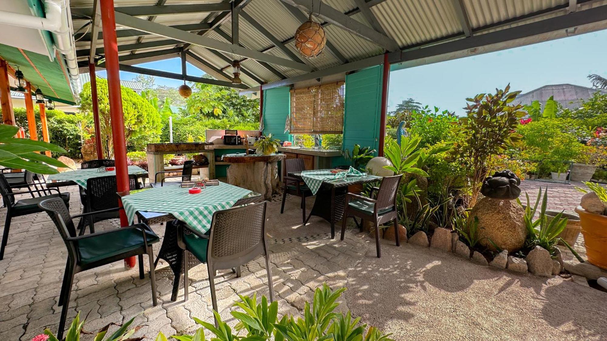 Bwaver Cottage La Digue Eksteriør bilde
