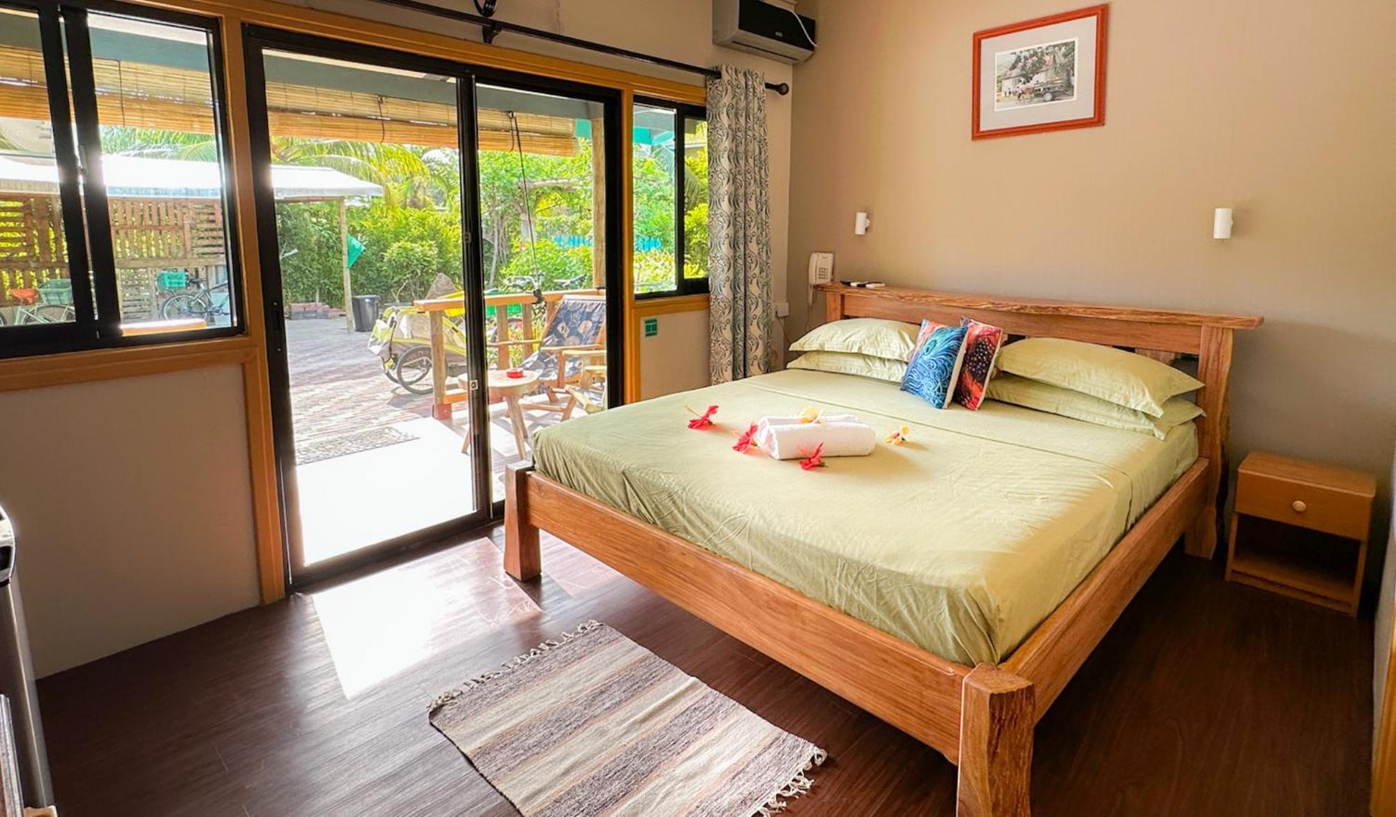 Bwaver Cottage La Digue Eksteriør bilde